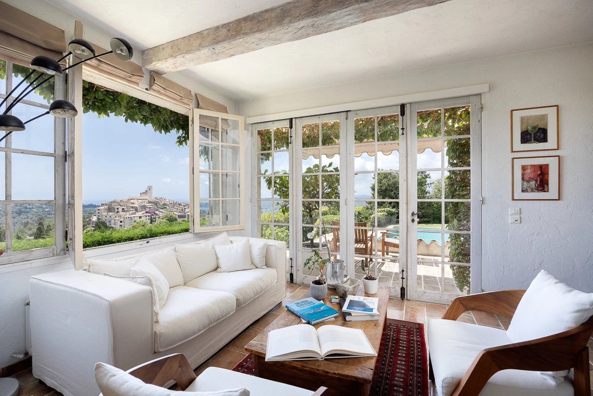 mas 6 Rooms for sale on Saint-Paul-de-Vence (06570)