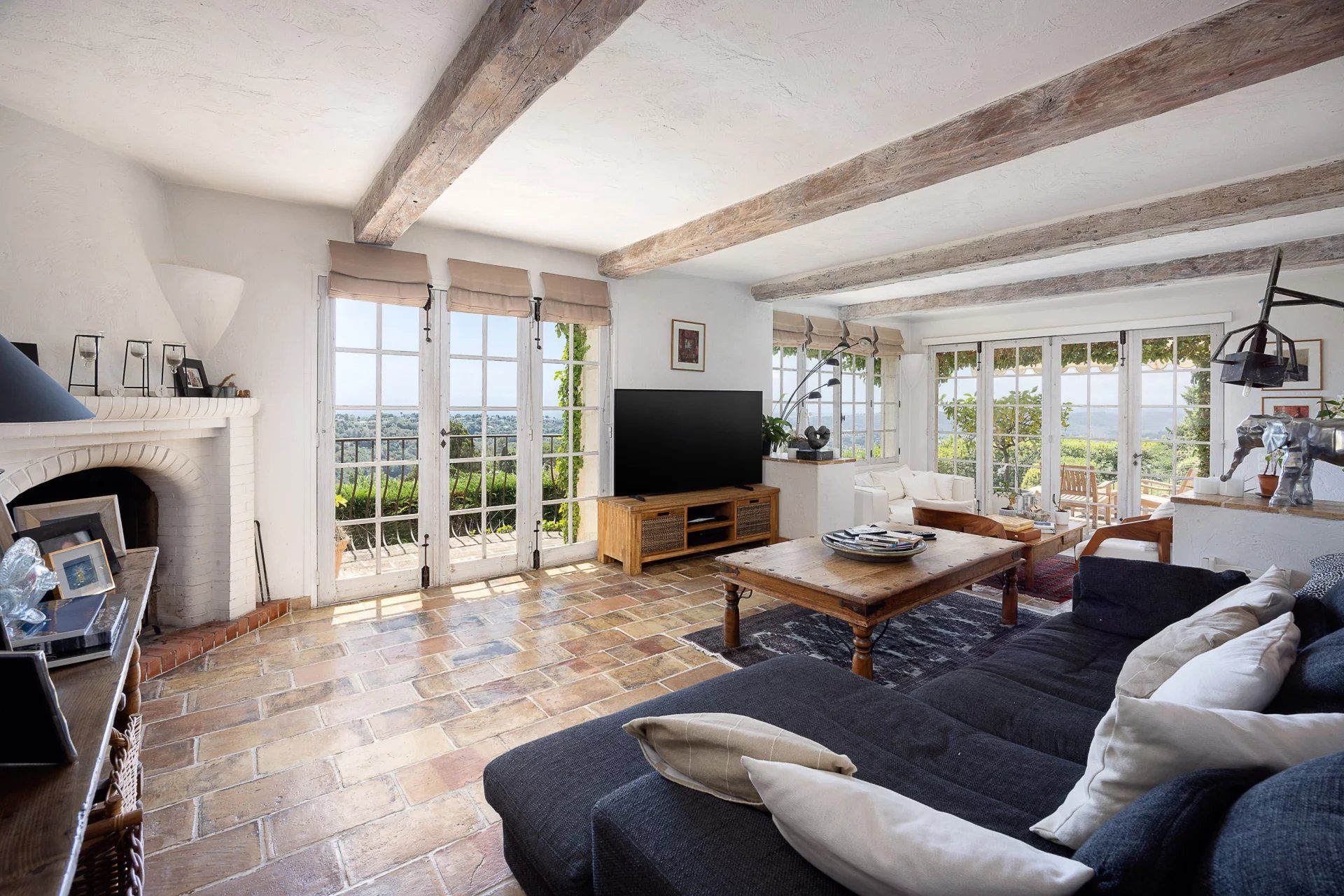 mas 6 Rooms for sale on Saint-Paul-de-Vence (06570)