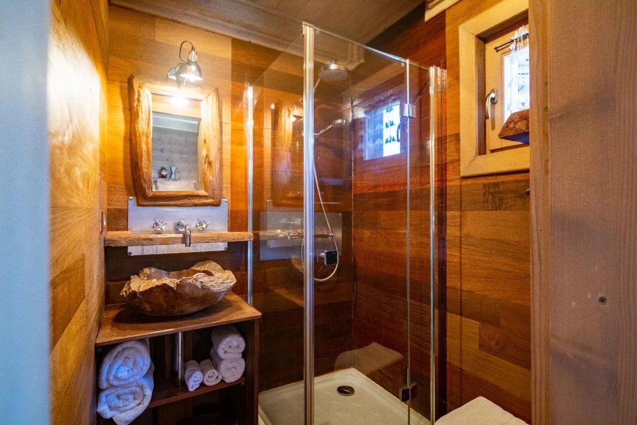 chalet 7 Rooms for sale on Méribel (73550)