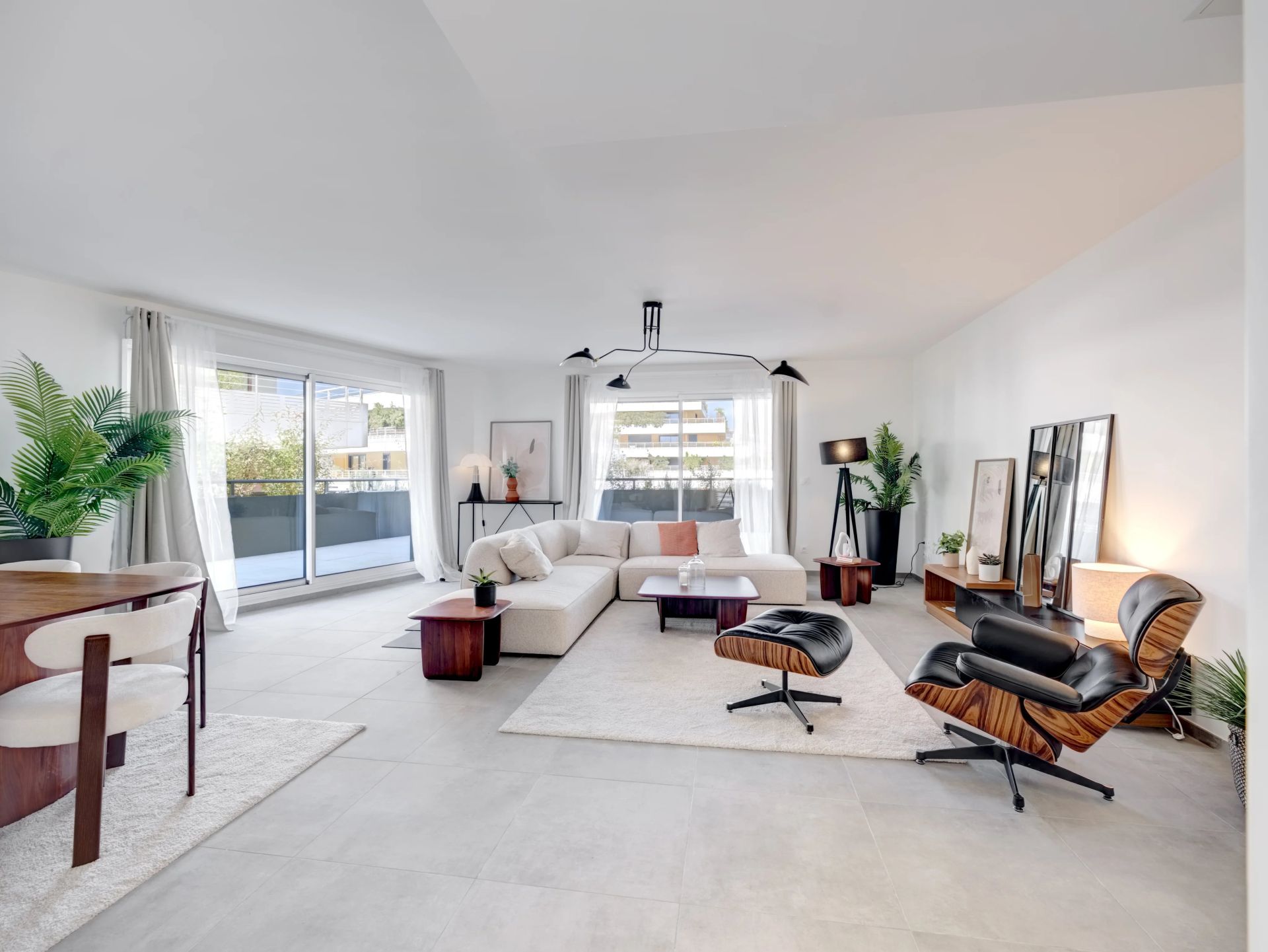 apartment 5 Rooms for sale on Nice (06000)