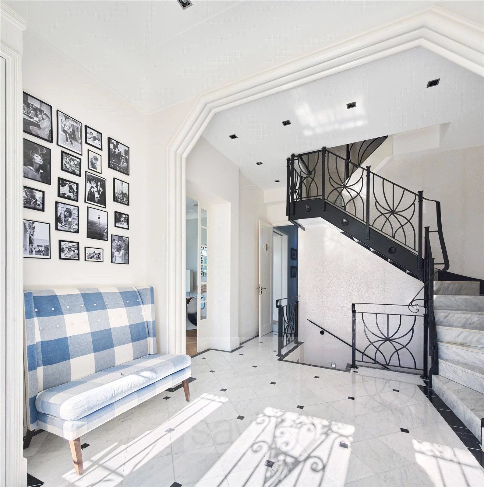 villa 9 Pièces en location saisonnière sur Antibes (06160)