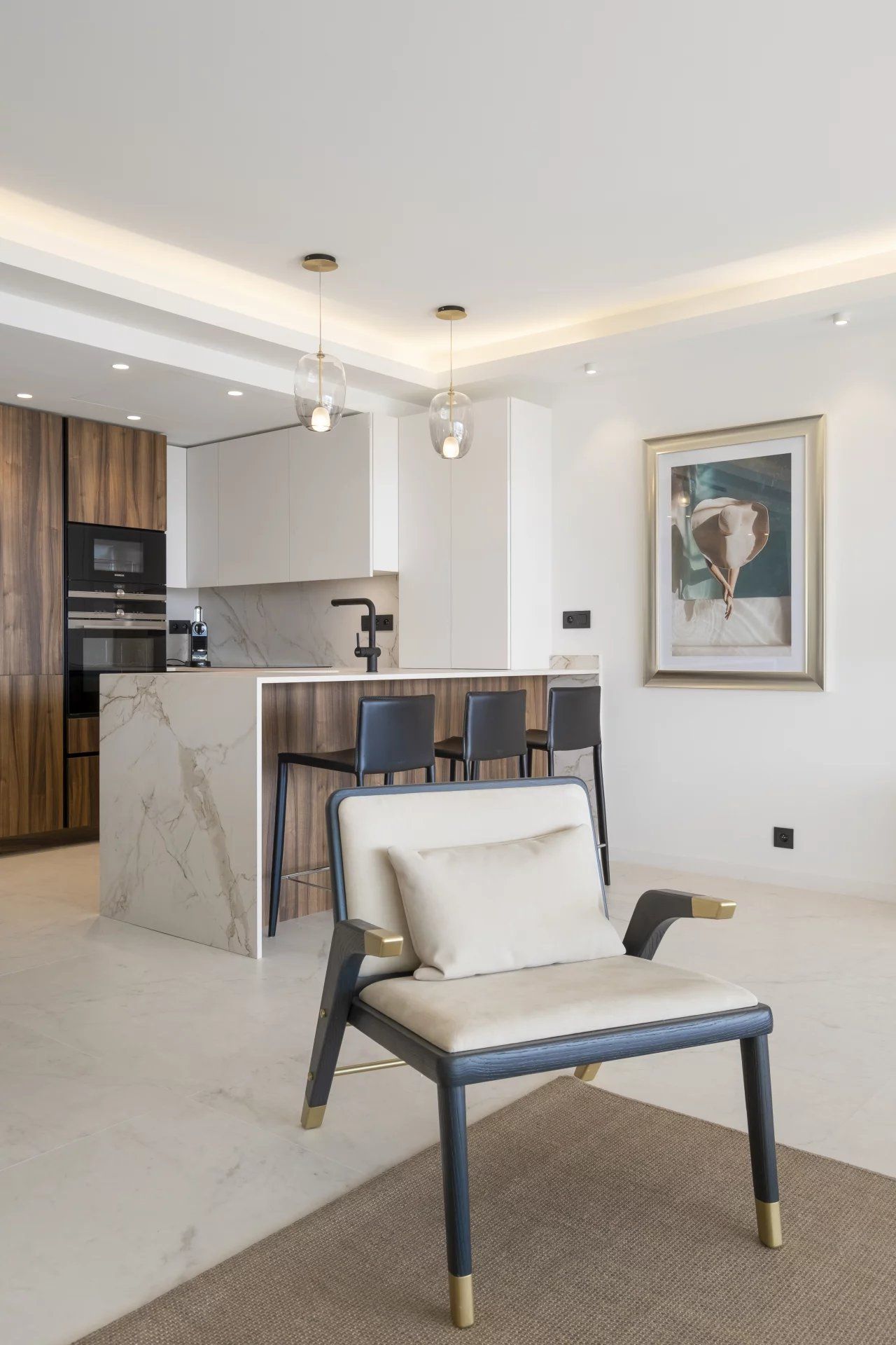 apartment 5 Rooms for sale on Cannes (06400)