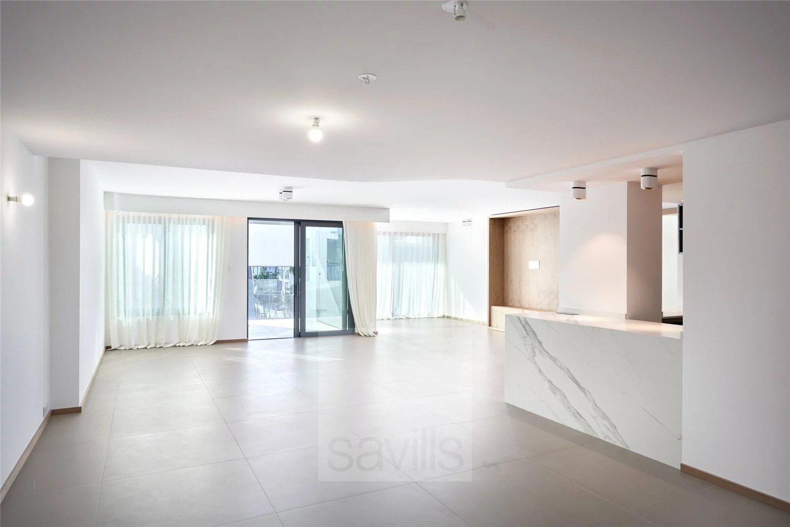 apartment 4 Rooms for seasonal rent on Cannes (06400)