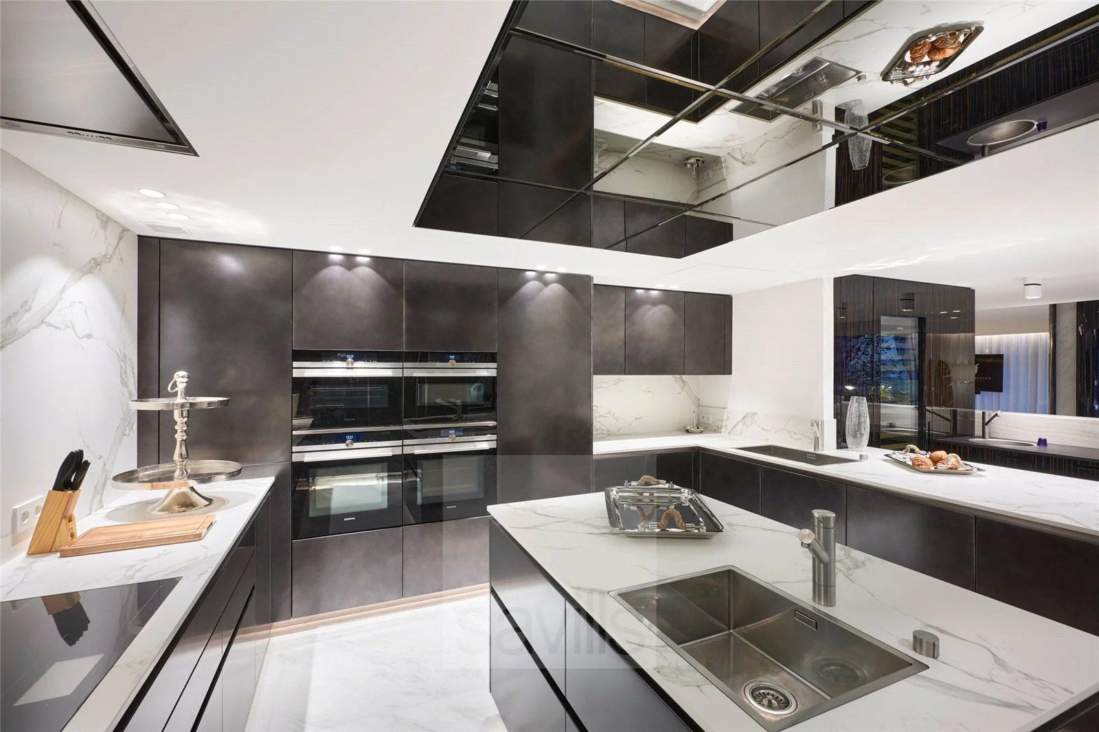 apartment 7 Rooms for seasonal rent on Cannes (06400)