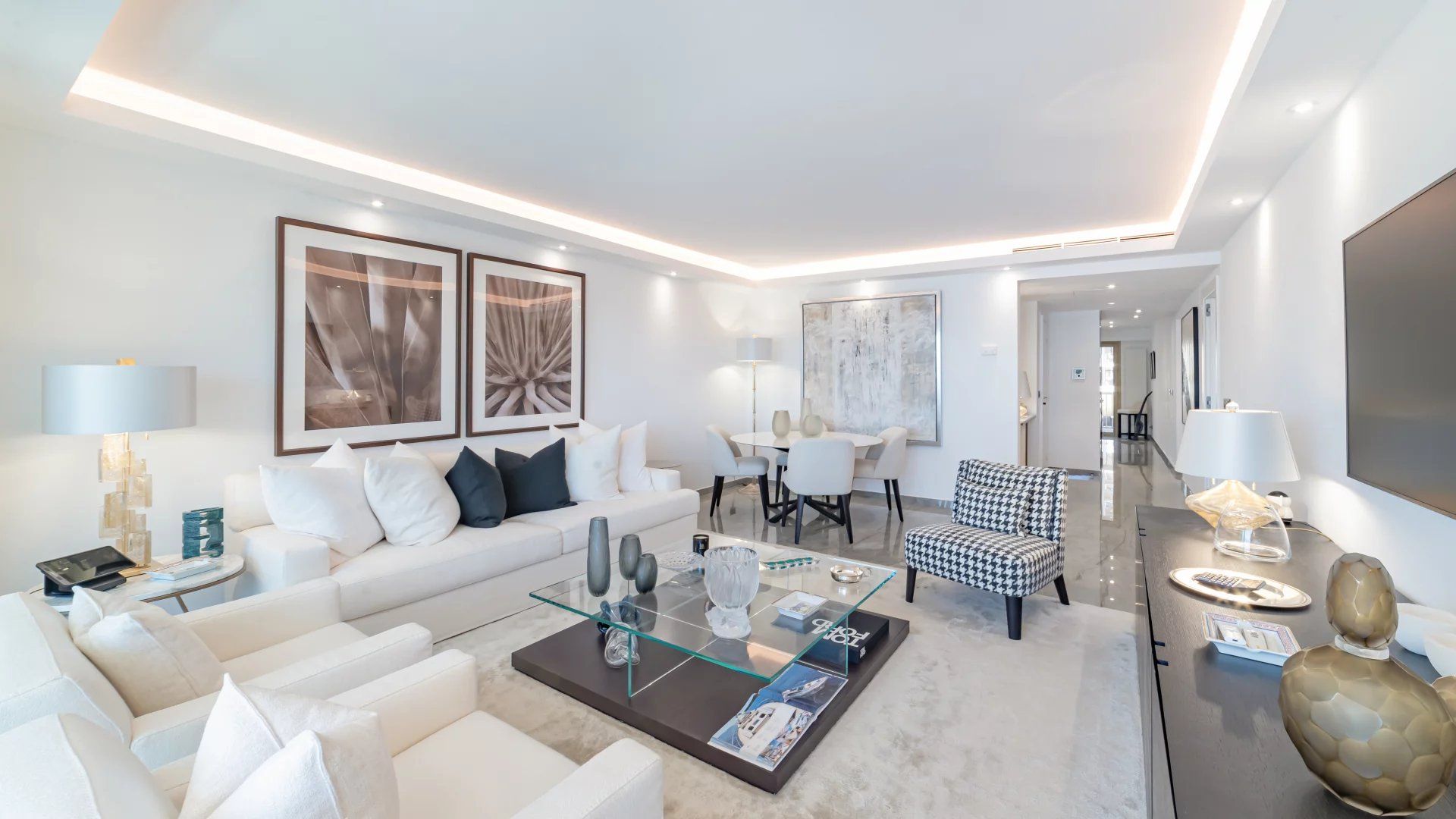 apartment 3 Rooms for sale on Cannes (06400)