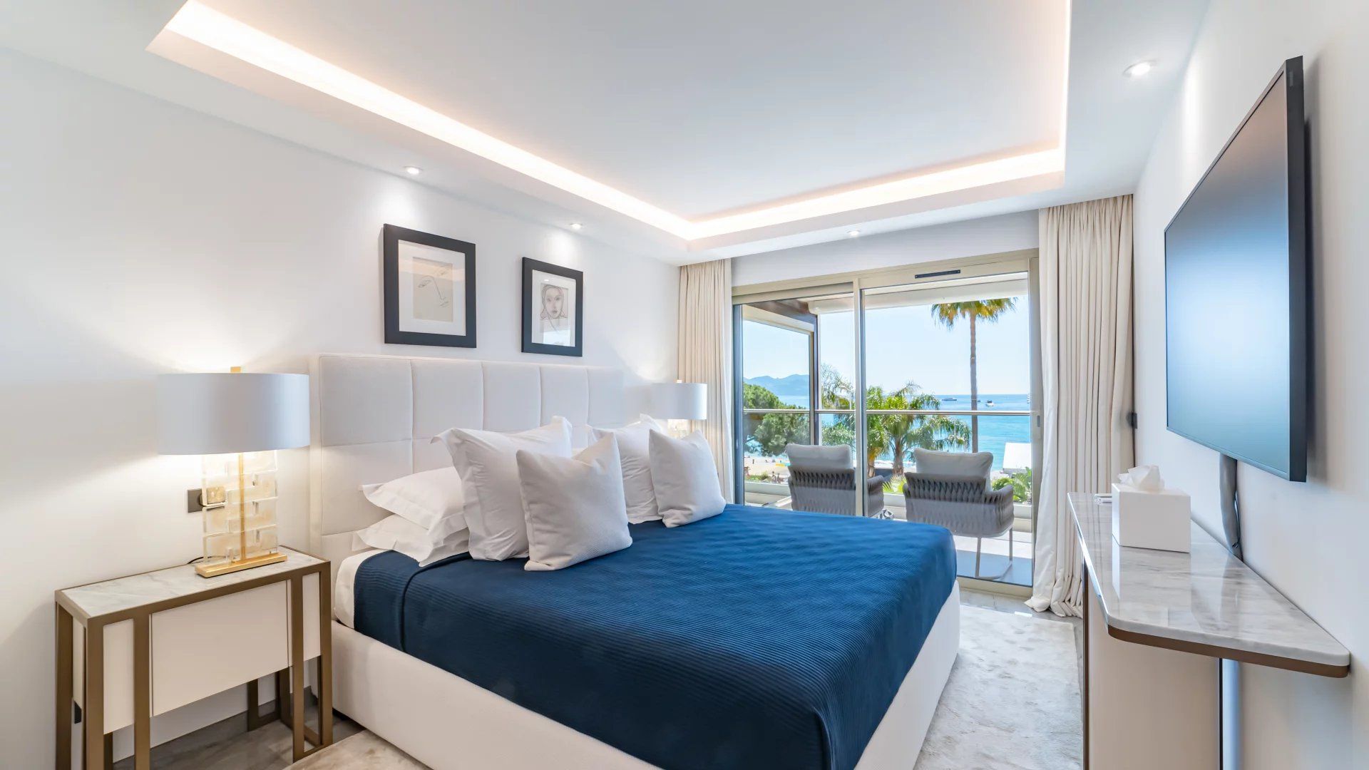 apartment 3 Rooms for sale on Cannes (06400)