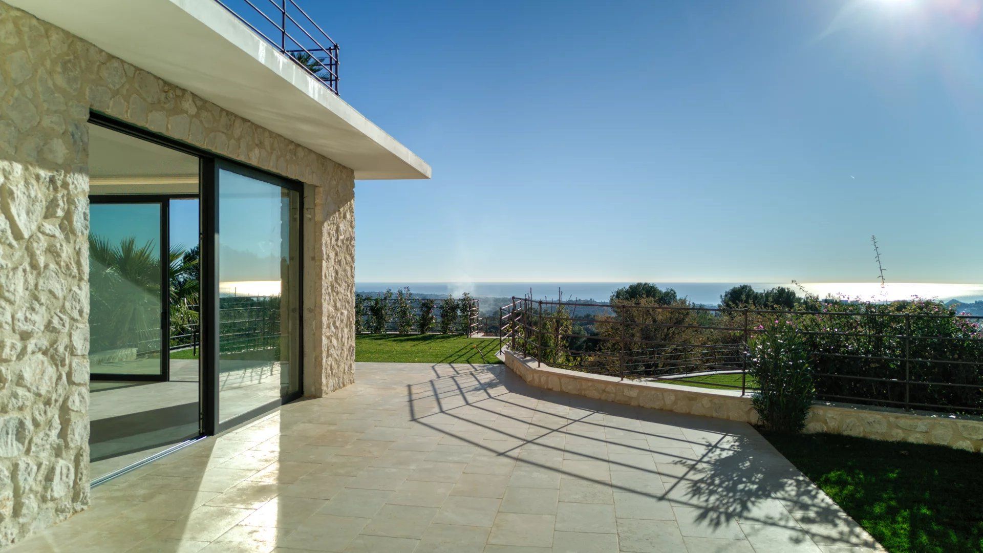 villa 6 Rooms for sale on Saint-Paul-de-Vence (06570) Sale Villa Saint-Paul-de-Vence 6 Rooms 300 m²