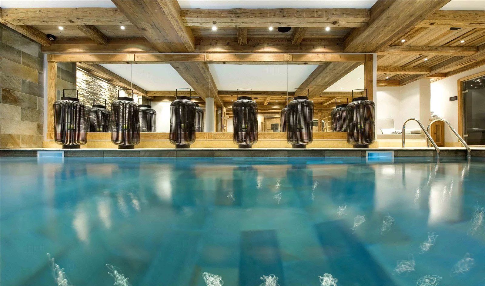chalet 8 Rooms for seasonal rent on Courchevel (73120) Rental Chalet Courchevel 8 Rooms 800 m²