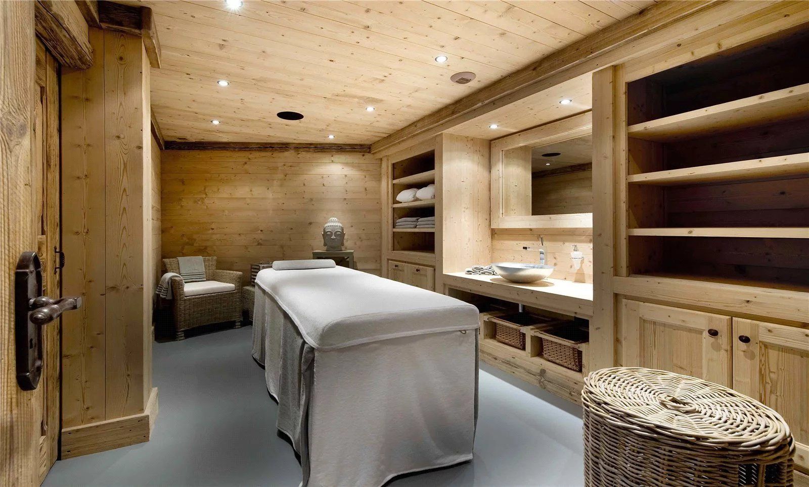 chalet 8 Rooms for seasonal rent on Courchevel (73120) Rental Chalet Courchevel 8 Rooms 800 m²