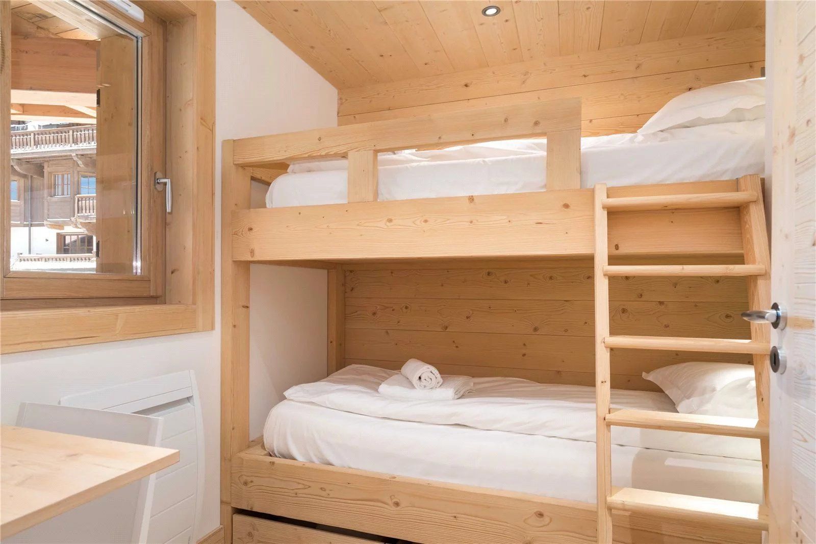 apartment 4 Rooms for seasonal rent on Courchevel (73120)