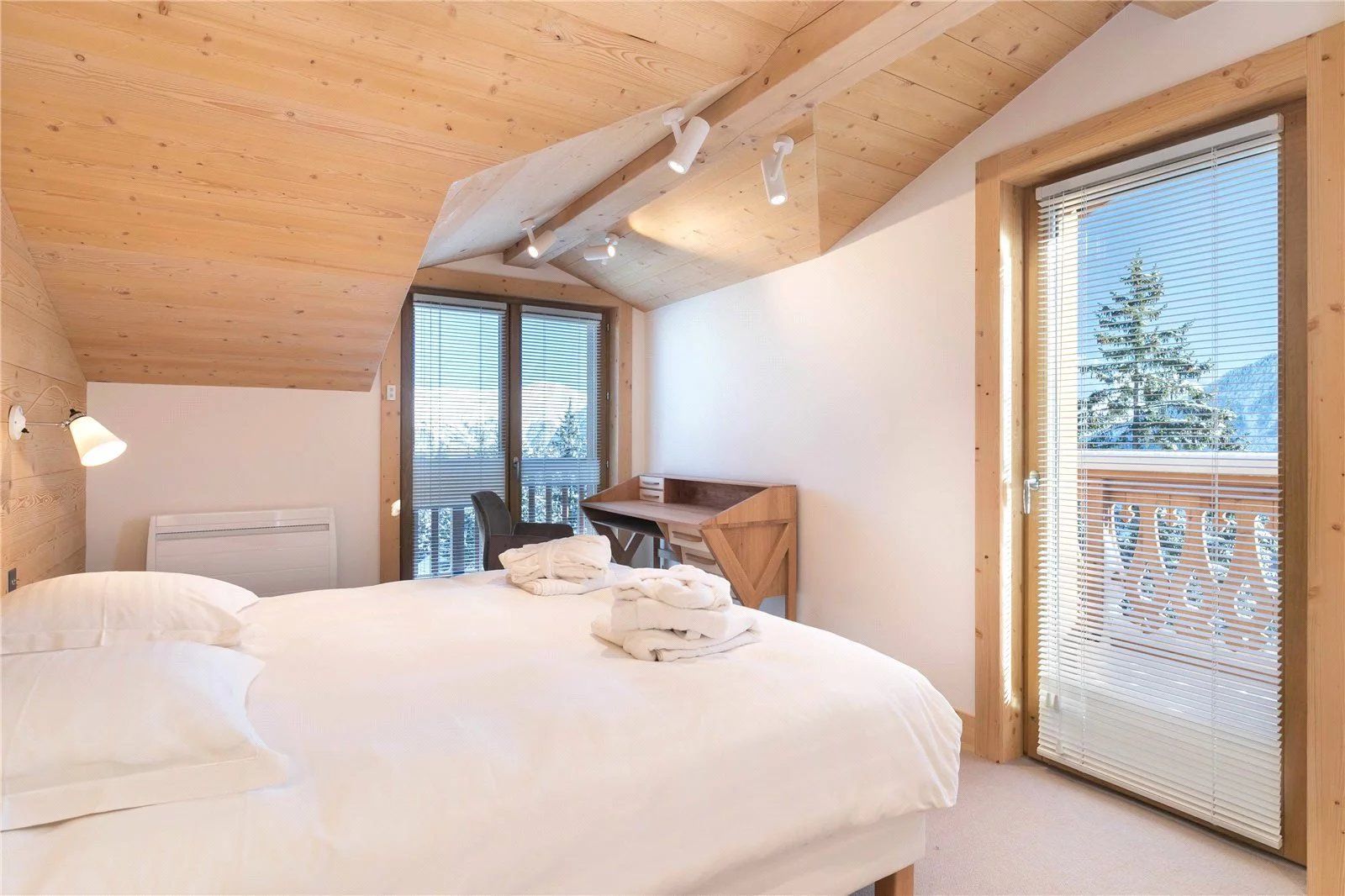 apartment 4 Rooms for seasonal rent on Courchevel (73120)
