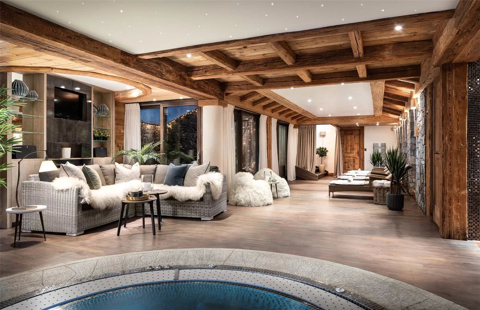 chalet 7 Rooms for seasonal rent on Courchevel (73120)