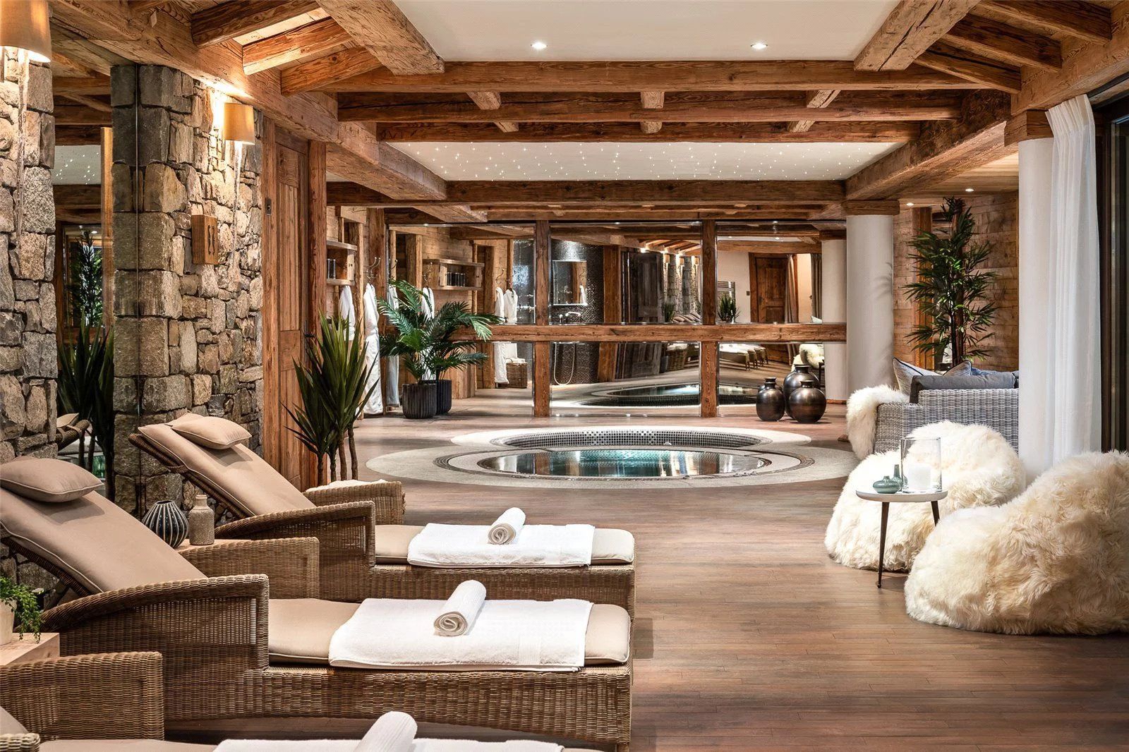 chalet 7 Rooms for seasonal rent on Courchevel (73120) Rental Chalet Courchevel 7 Rooms 700 m²