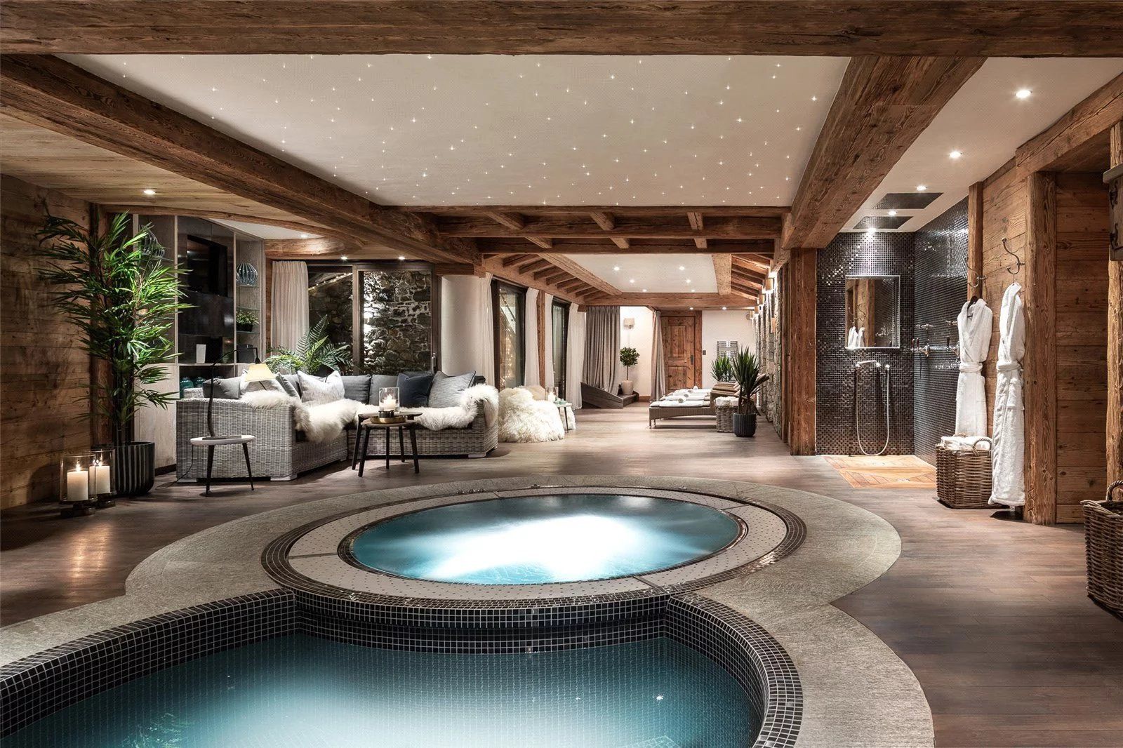 chalet 7 Rooms for seasonal rent on Courchevel (73120)