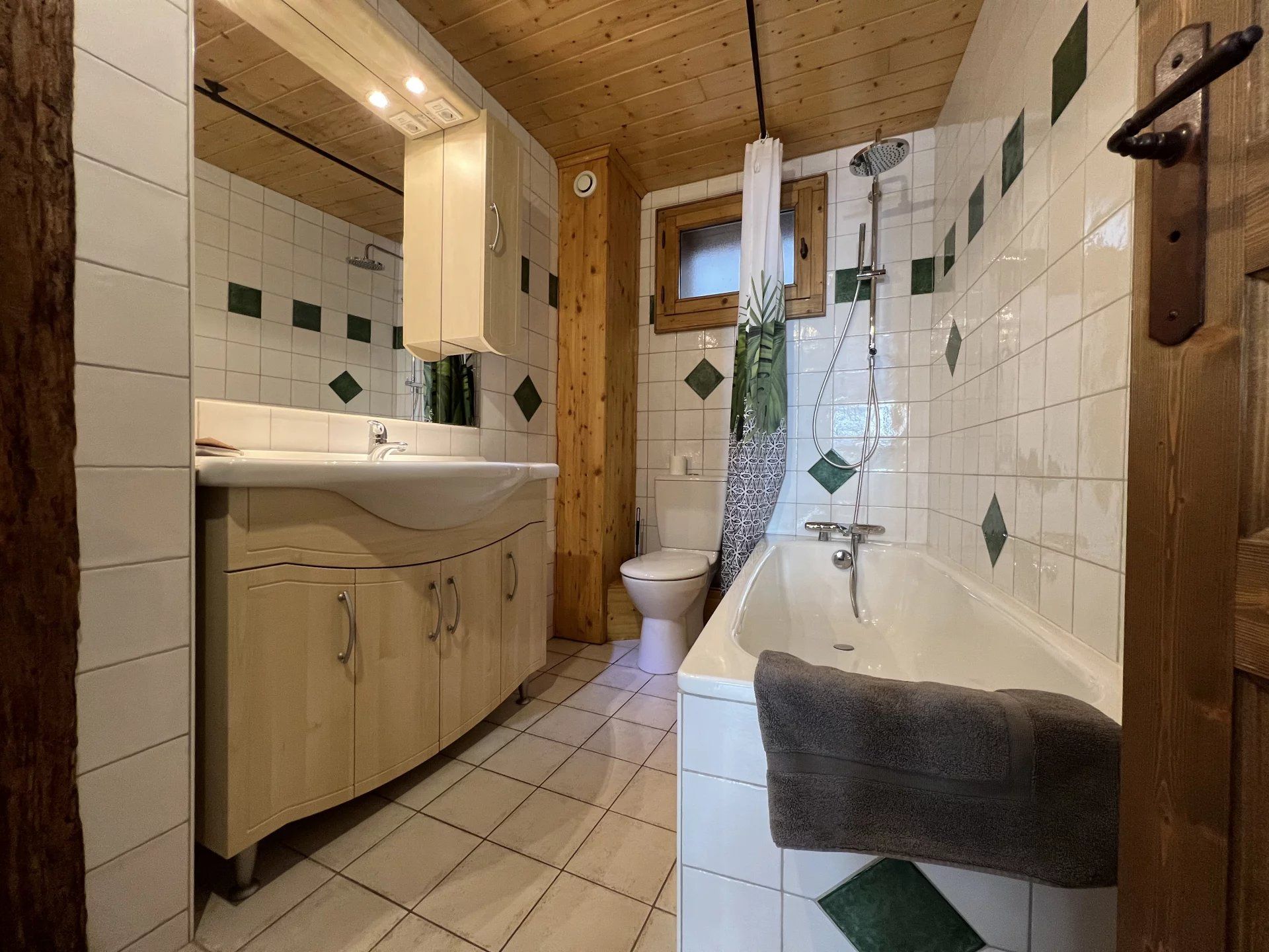 chalet 4 Rooms for sale on Méribel (73550) Sale Chalet Méribel 4 Rooms 125 m²