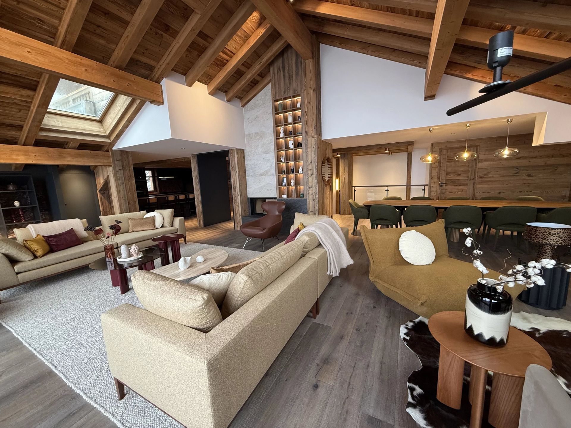chalet 7 Rooms for sale on Méribel (73550)