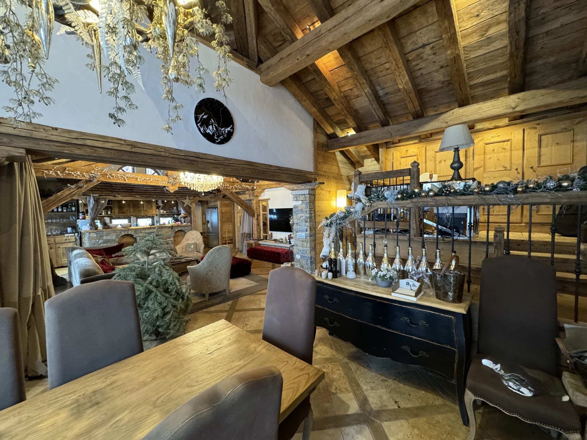 chalet 11 Rooms for sale on Courchevel (73120) Sale Chalet Courchevel 11 Rooms 420 m²