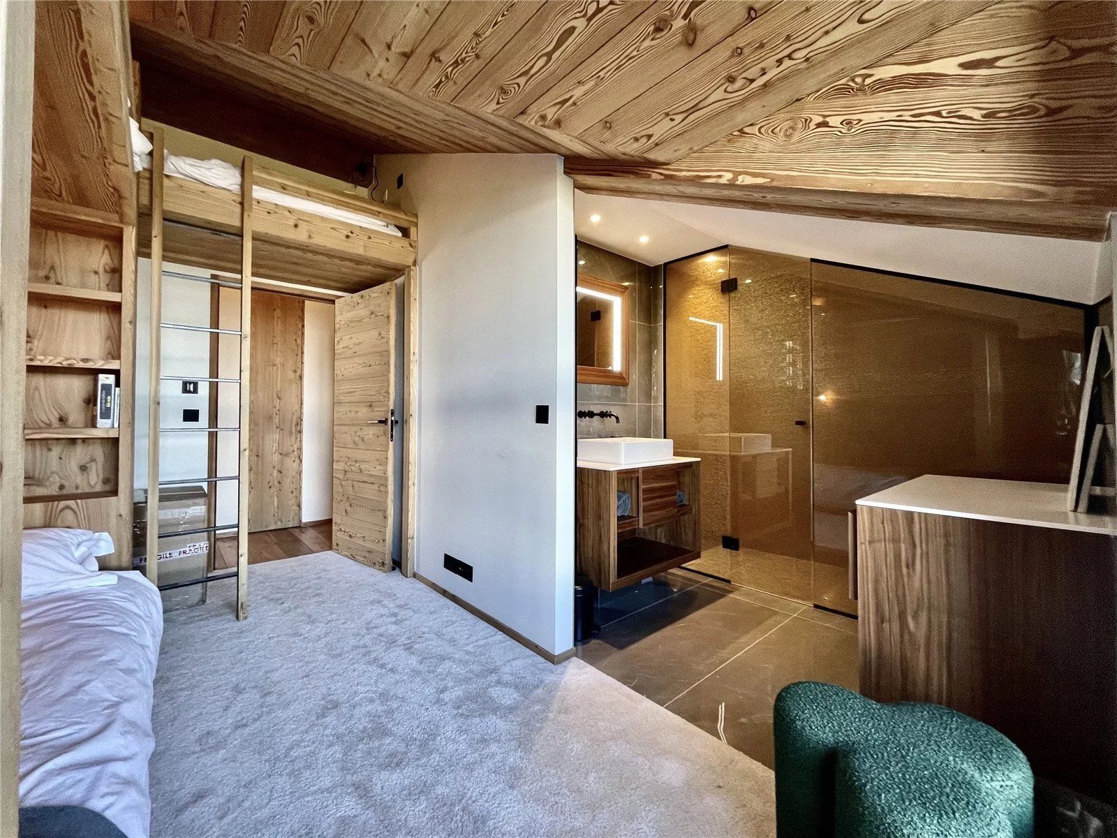 appartement 5 Pièces en vente sur Courchevel (73120) Vente Appartement Courchevel 5 Pièces 173 m²