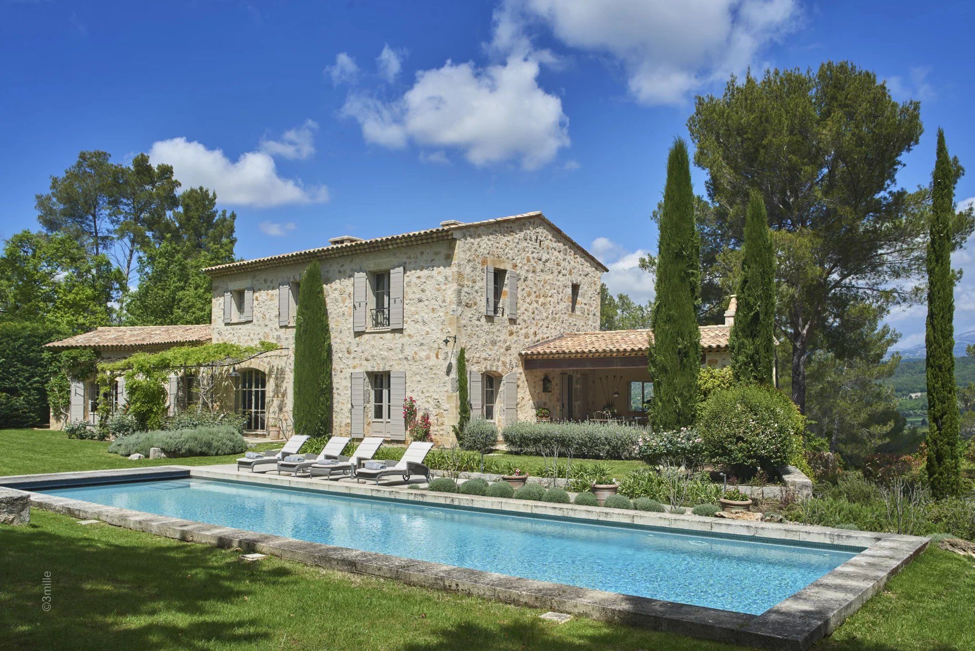 Vente Villa Tourrettes 6 Pièces 256 m²