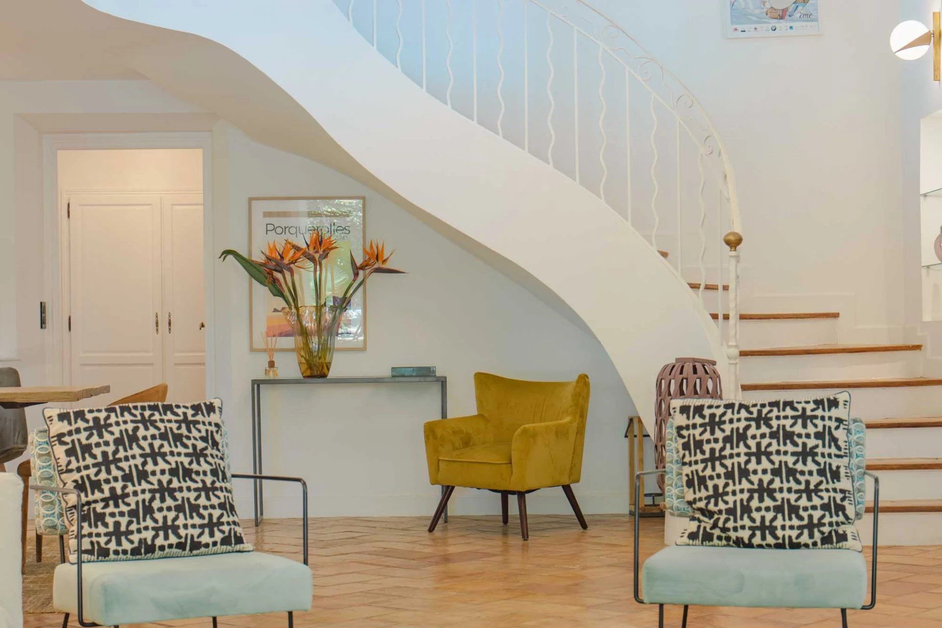 villa 6 Rooms for seasonal rent on Saint-Tropez (83990)