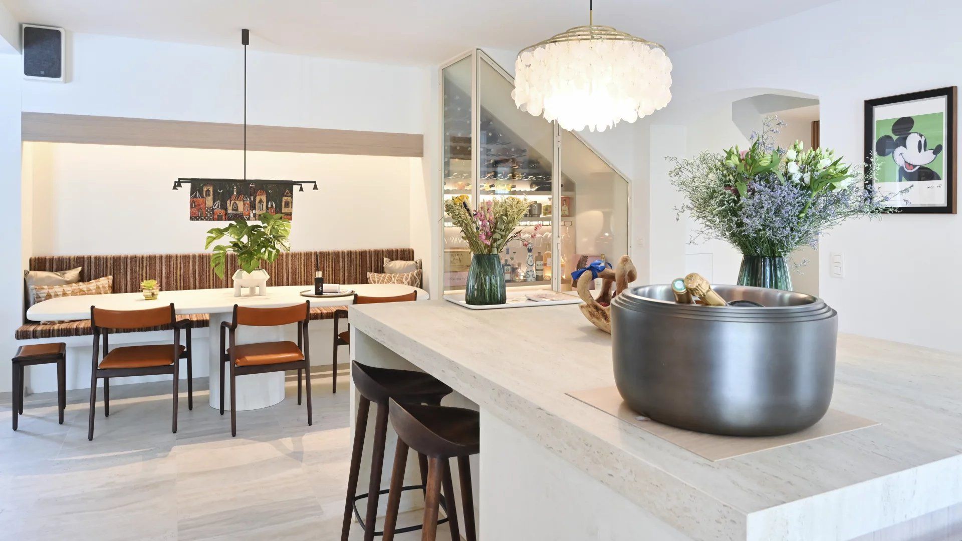 villa 5 Rooms for seasonal rent on Gassin (83580)