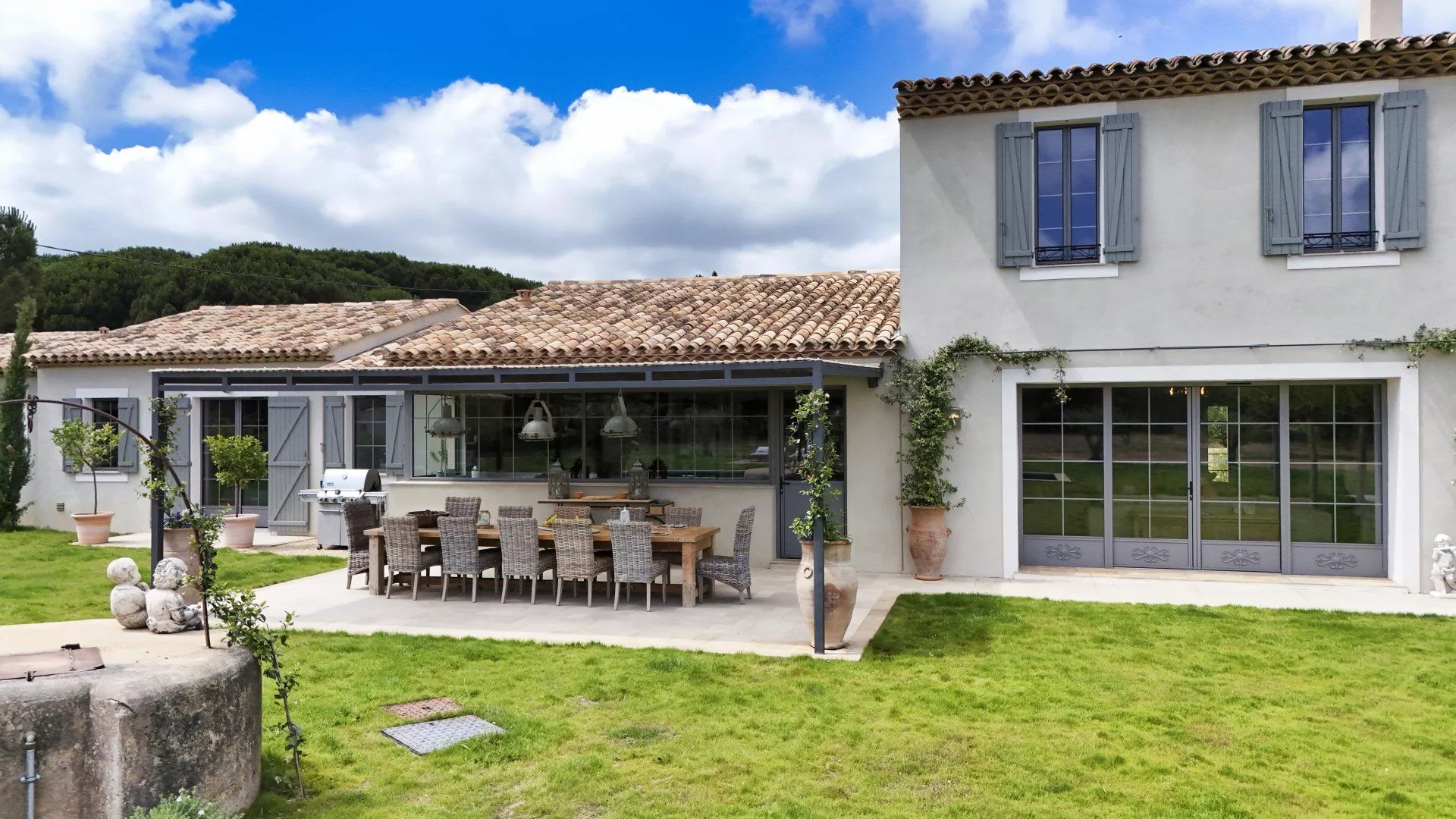 villa 6 Rooms for sale on Ramatuelle (83350)