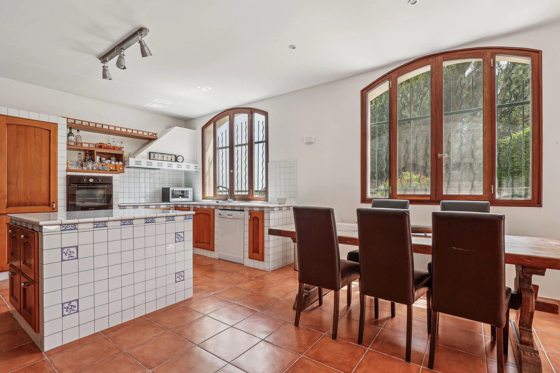 appartement 4 Pièces en vente sur Èze (06360) Vente Appartement Èze 4 Pièces 119 m²