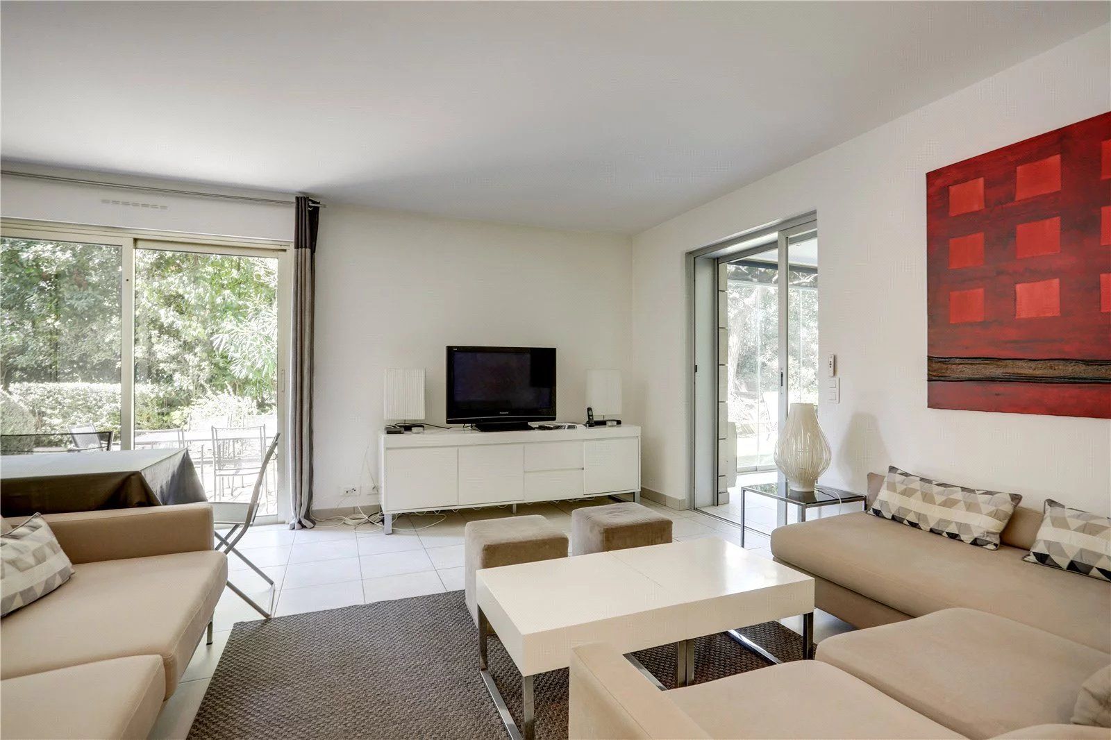 apartment 5 Rooms for seasonal rent on Antibes (06160)