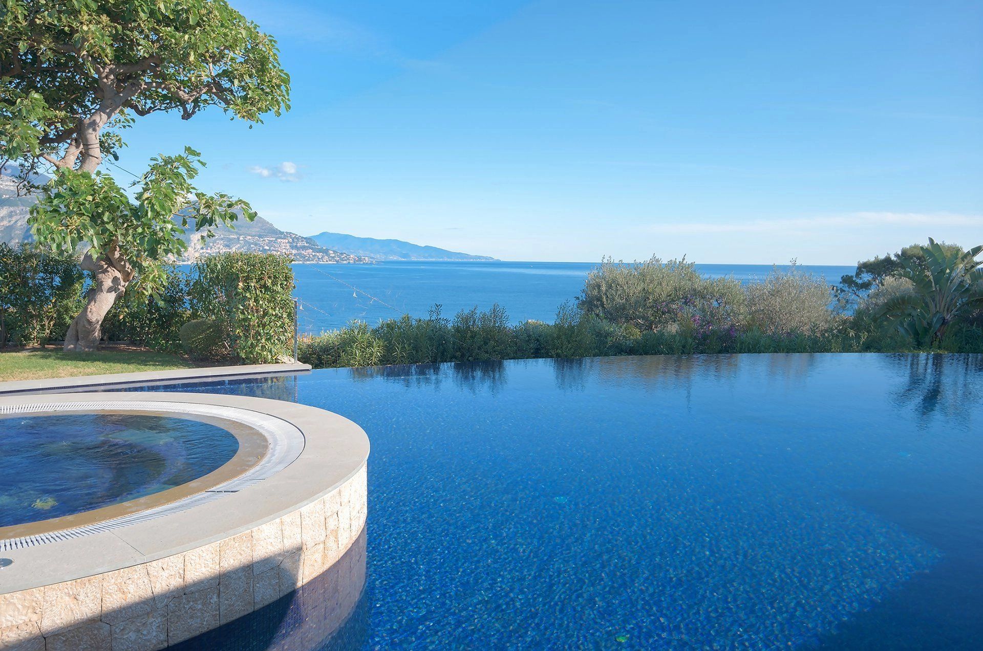 villa 8 Pièces en location saisonnière sur Saint-Jean-Cap-Ferrat (06230)