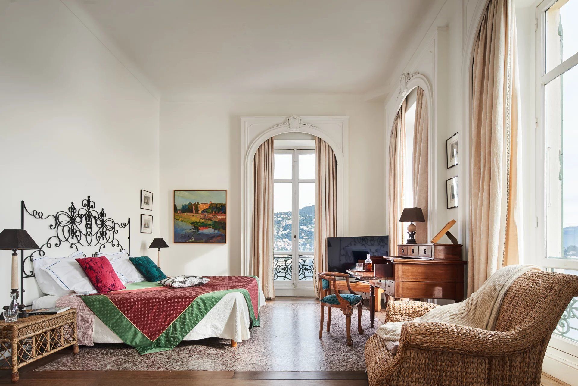 villa 16 Pièces en location saisonnière sur Nice (06000)