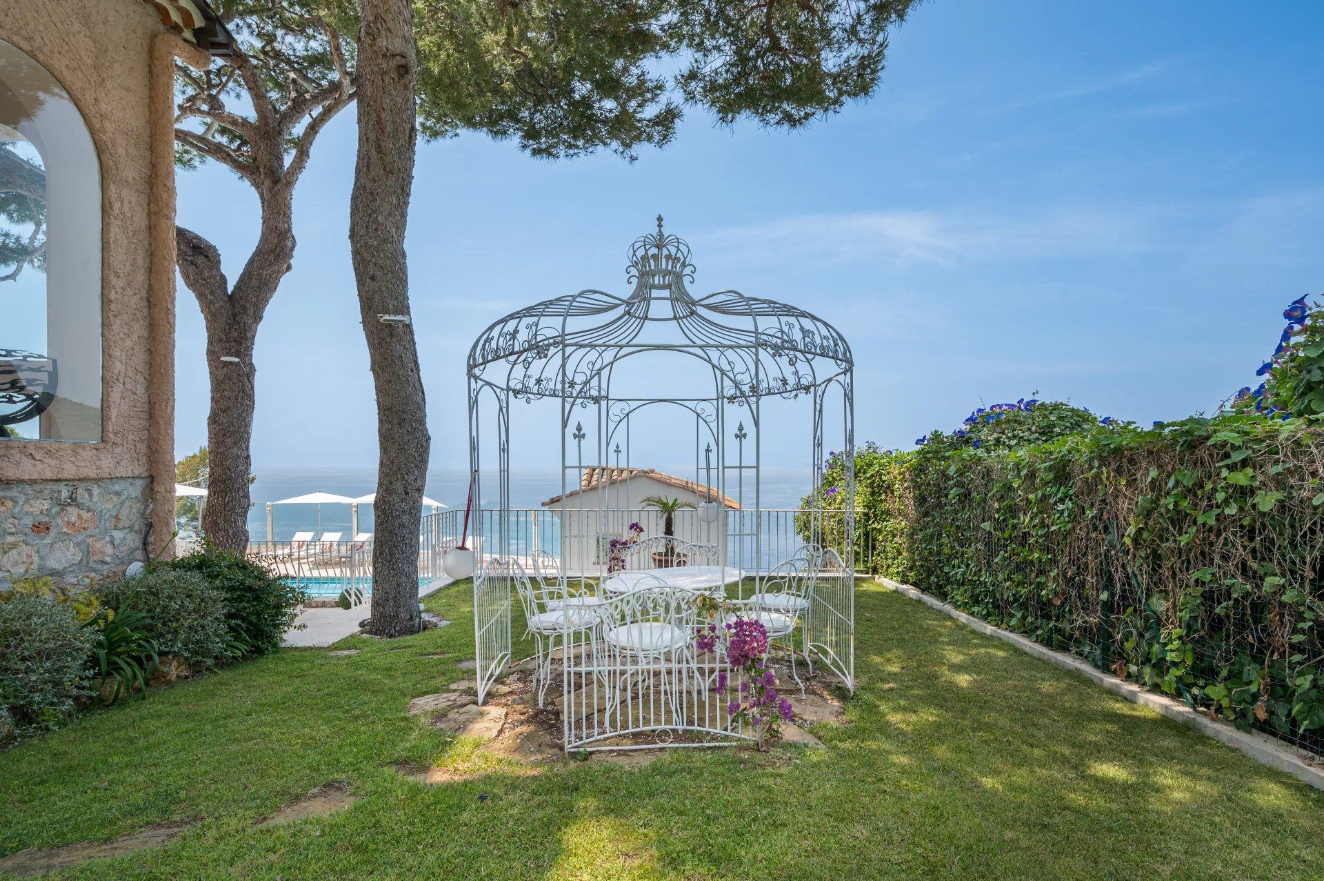 villa 9 Rooms for seasonal rent on Saint-Jean-Cap-Ferrat (06230)