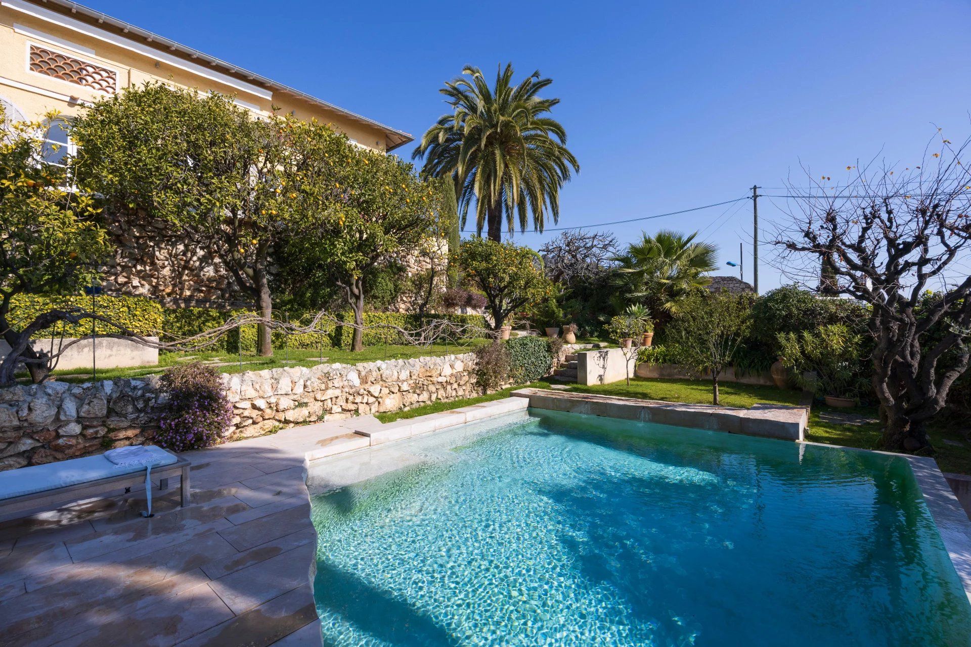 villa 4 Pièces en location saisonnière sur Villefranche-sur-Mer (06230) Location saisonnière Villa Villefranche-sur-Mer 4 Pièces