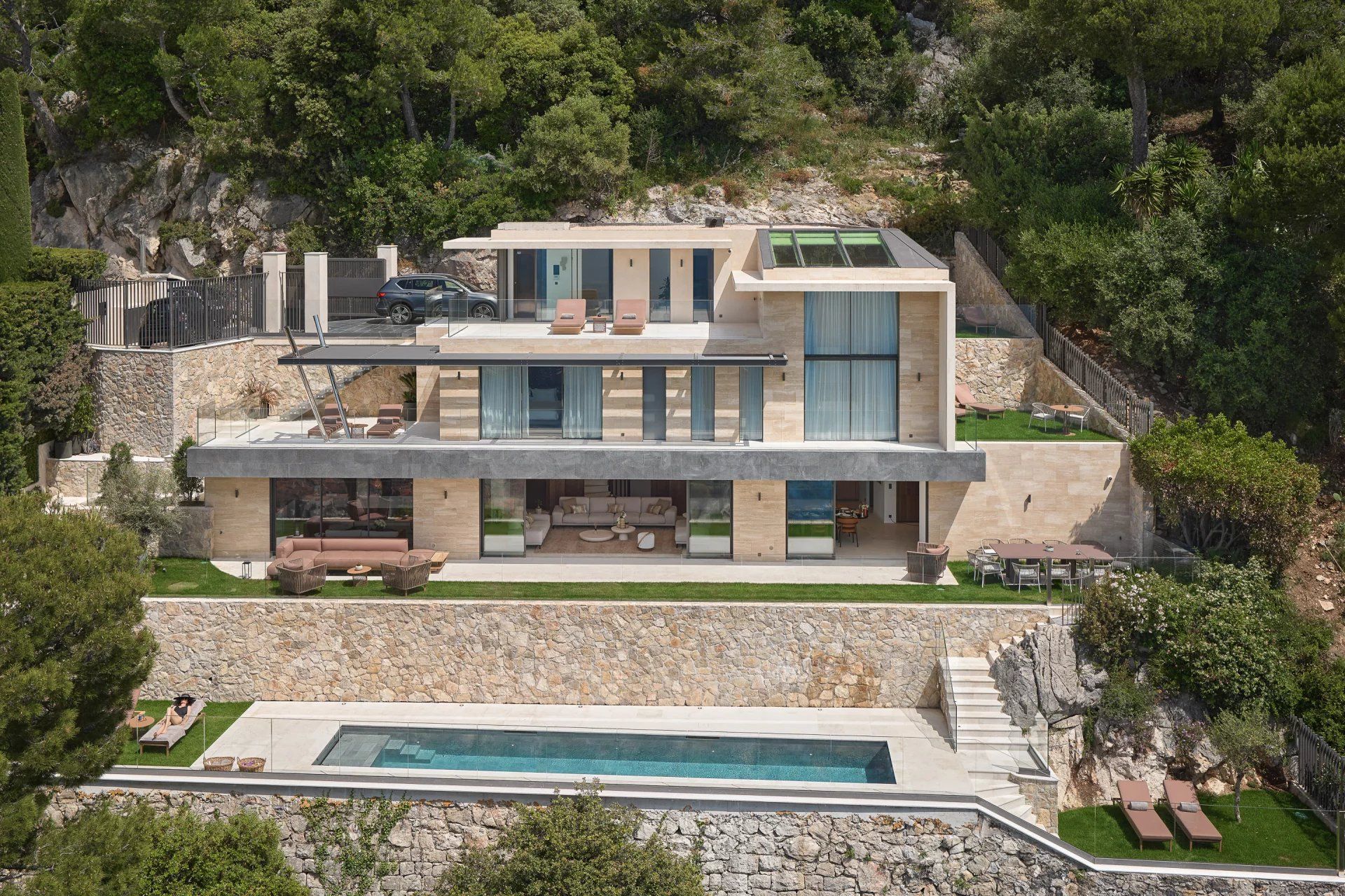villa 7 Pièces en location saisonnière sur Villefranche-sur-Mer (06230) Location saisonnière Villa Villefranche-sur-Mer 7 Pièces 450 m²