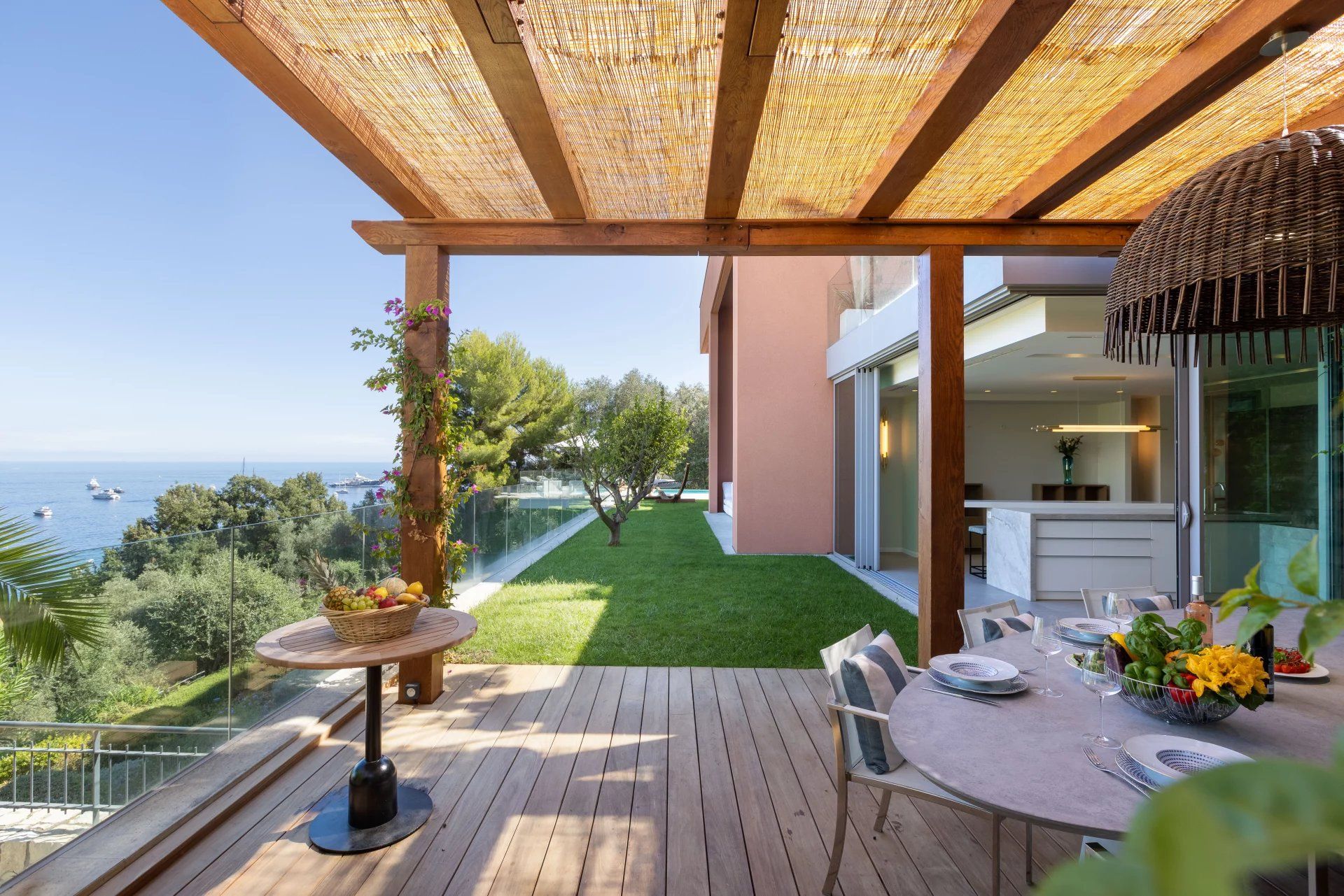 villa 9 Pièces en location saisonnière sur Saint-Jean-Cap-Ferrat (06230)