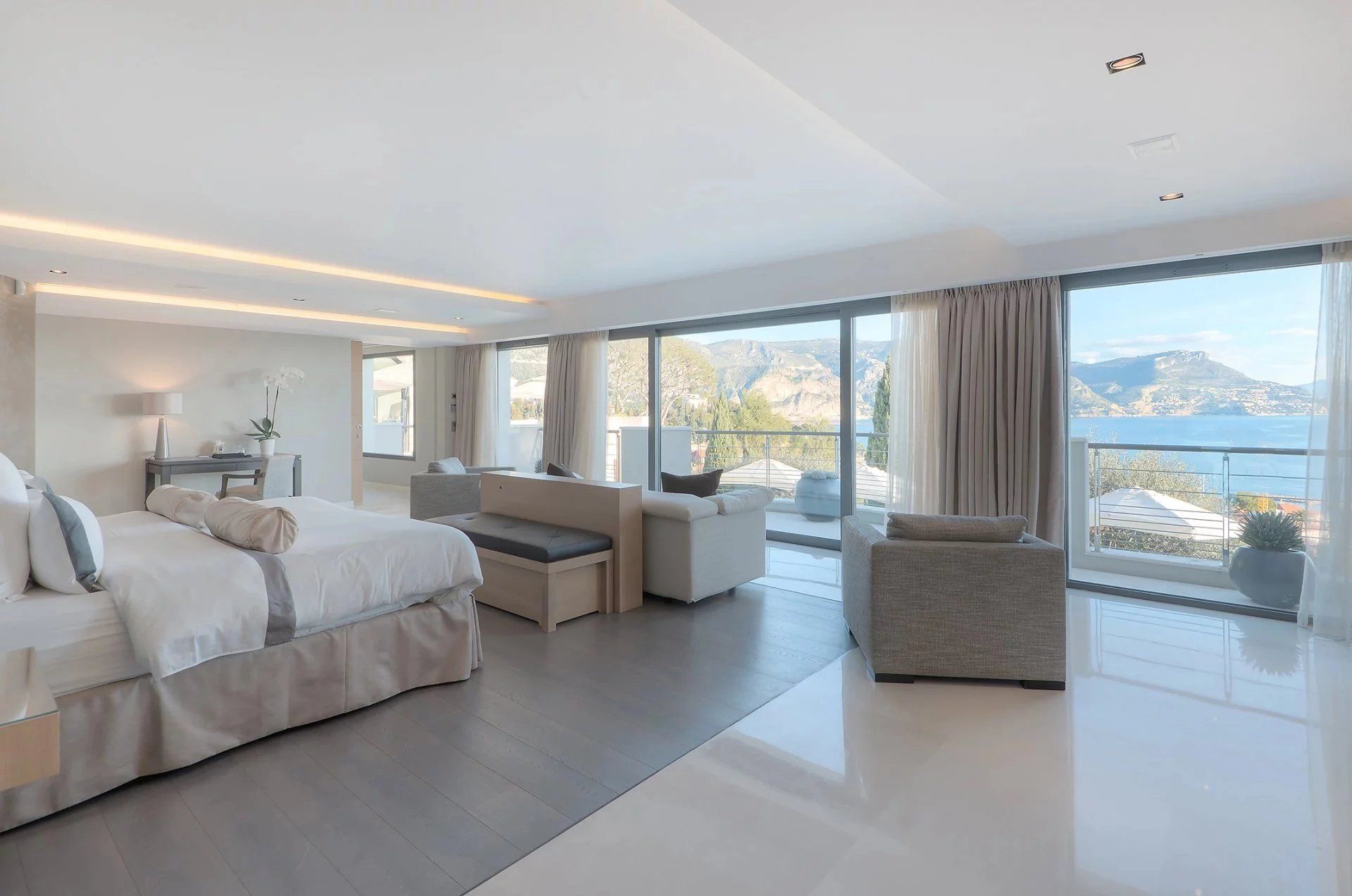 villa 12 Rooms for seasonal rent on Saint-Jean-Cap-Ferrat (06230)