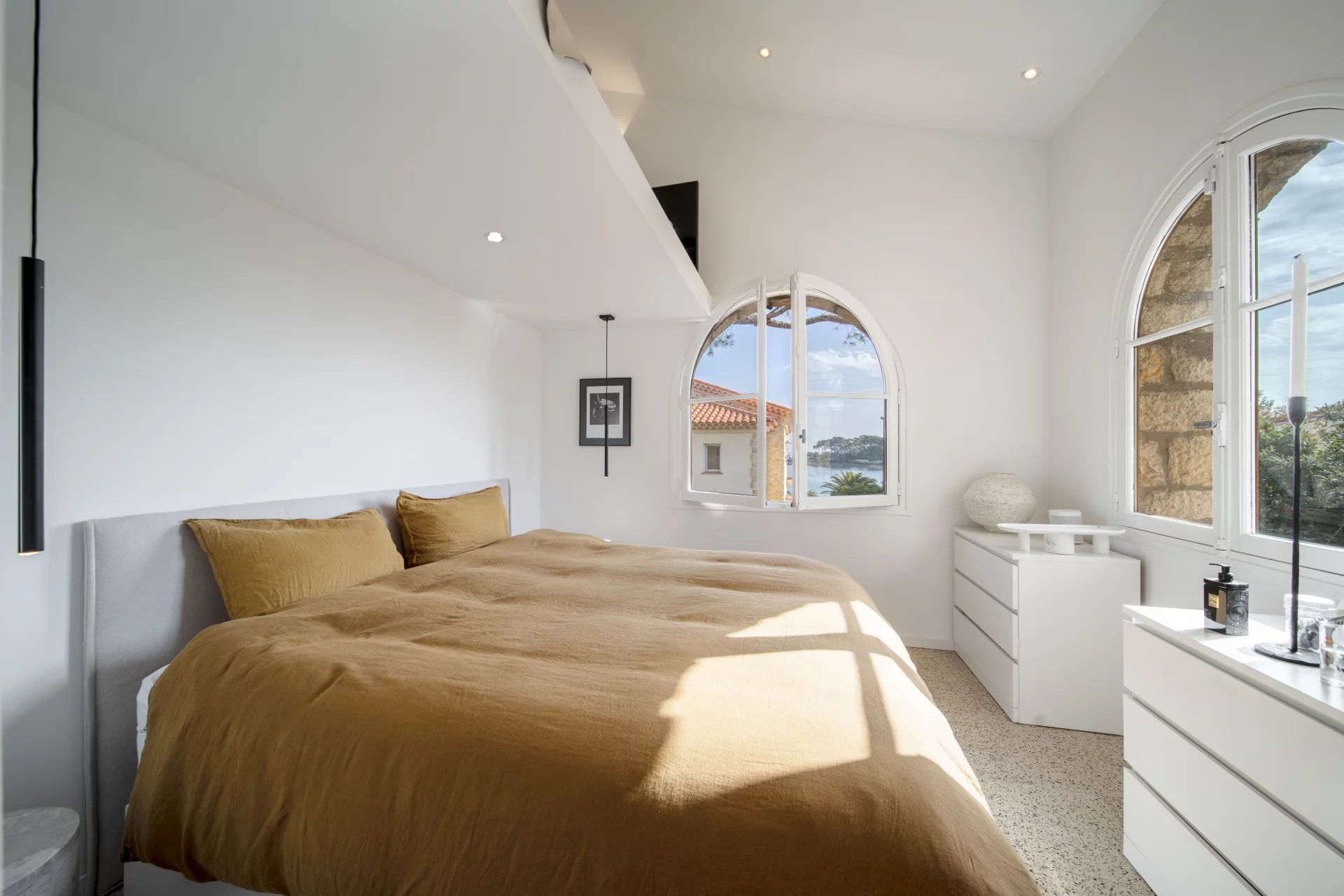 apartment 3 Rooms for seasonal rent on Antibes (06160)