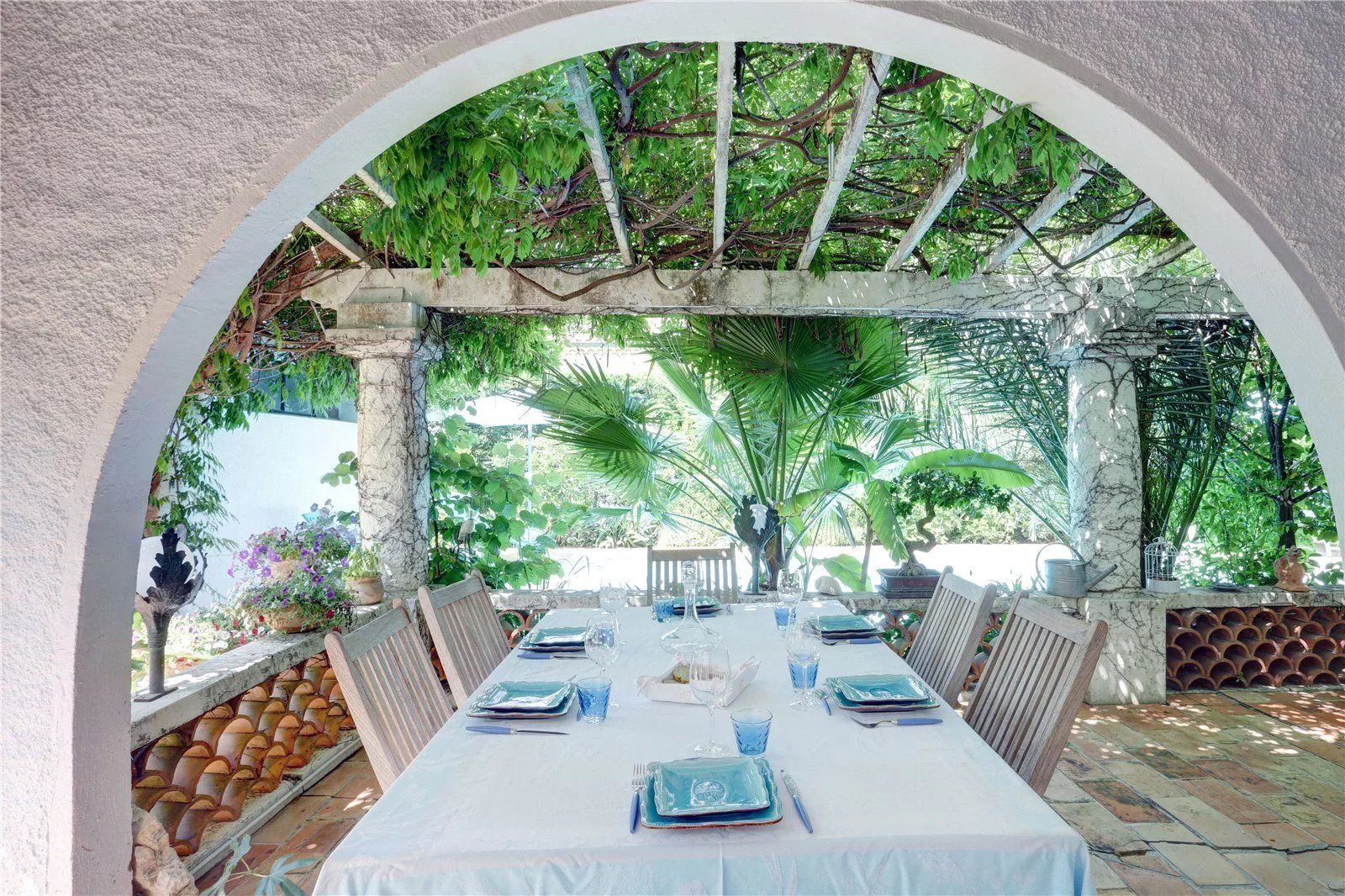 Location saisonnière Villa Antibes 4 Pièces 110 m²