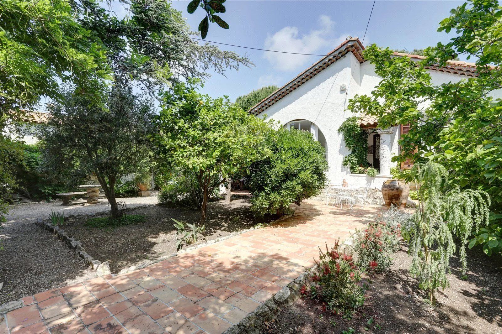 villa 4 Pièces en location saisonnière sur Antibes (06160)