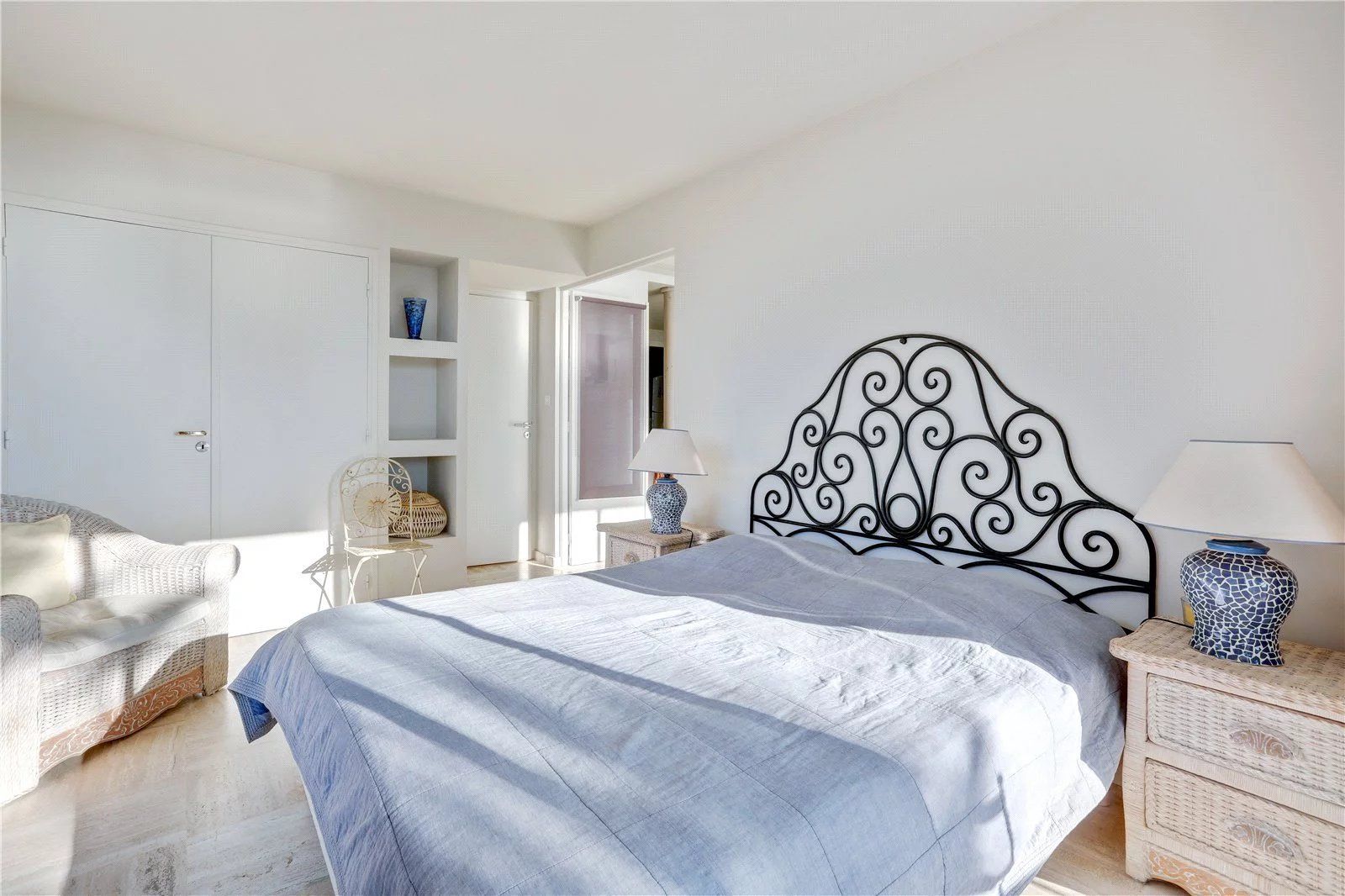 apartment 3 Rooms for seasonal rent on Antibes (06160)