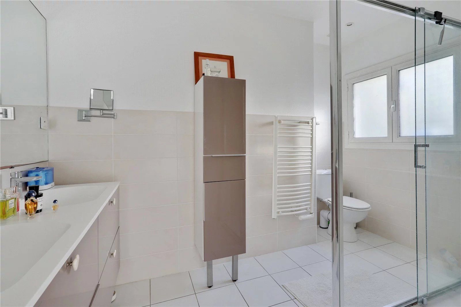 villa 3 Rooms for seasonal rent on Antibes (06160)