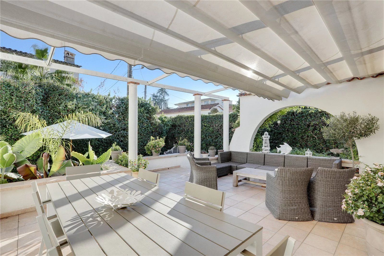 villa 3 Pièces en location saisonnière sur Antibes (06160)