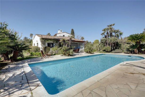Rental Villa Antibes 7&nbsp;Rooms 180&nbsp;m²
