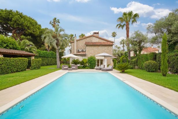 Rental Villa Antibes 6&nbsp;Rooms 220&nbsp;m²
