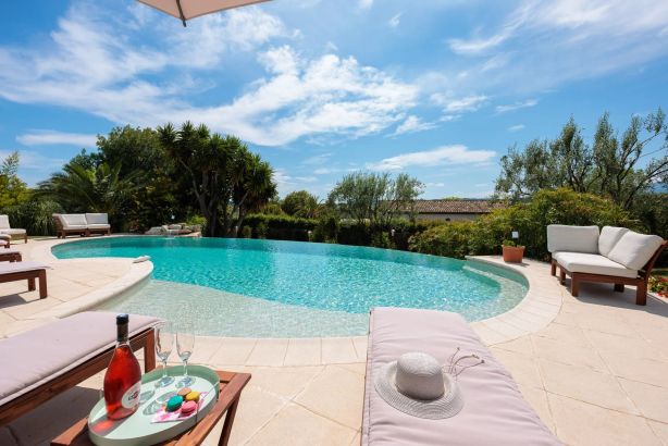 Location saisonnière Villa Saint-Paul-de-Vence 7&nbsp;Pièces 260&nbsp;m²