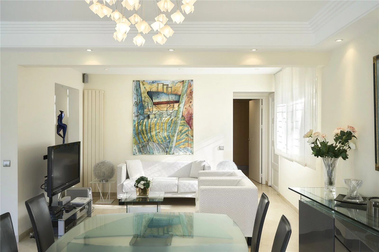 villa 4 Rooms for seasonal rent on Antibes (06160)