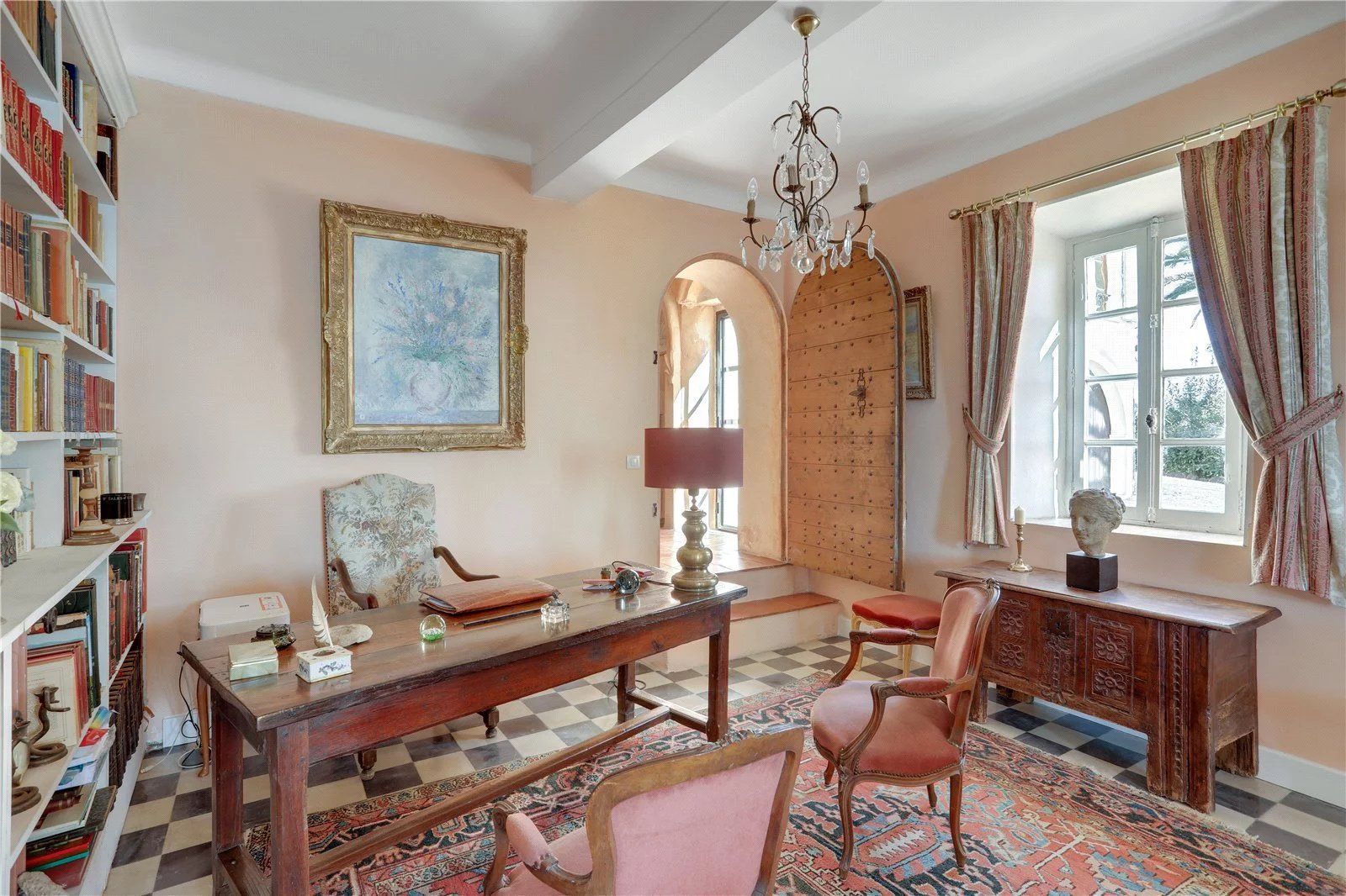 villa 8 Pièces en location saisonnière sur Golfe-Juan (06220)