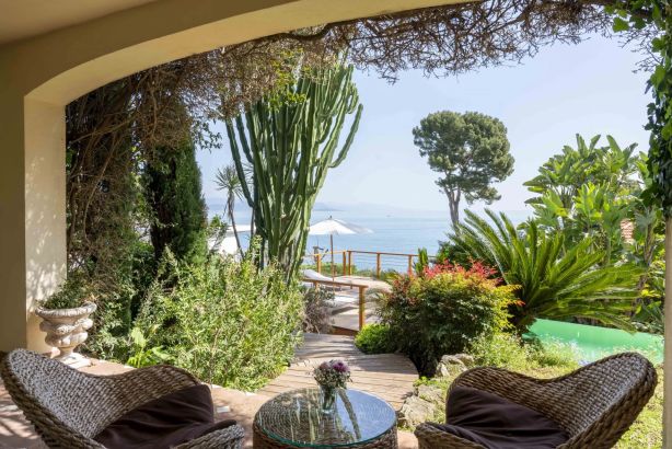 Rental Villa Antibes 8&nbsp;Rooms 240&nbsp;m²