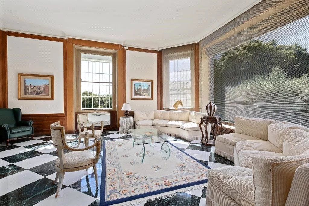 villa 11 Pièces en location saisonnière sur Antibes (06160)