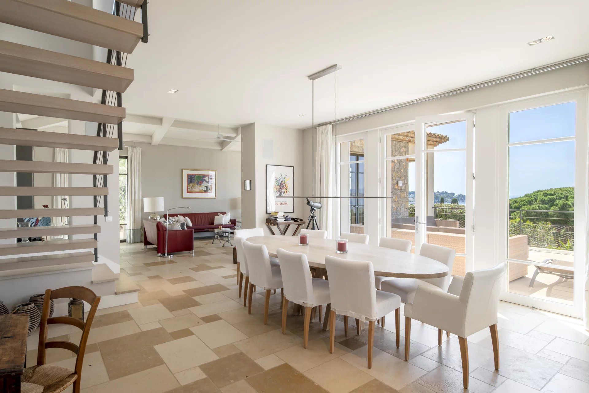 villa 8 Pièces en location saisonnière sur Antibes (06160)