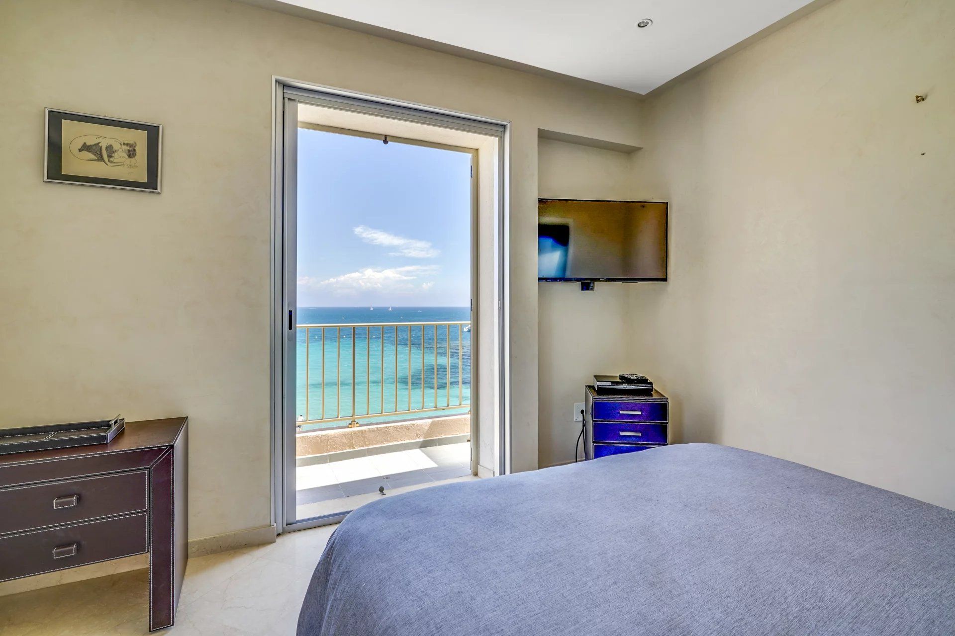 apartment 4 Rooms for seasonal rent on Antibes (06160)